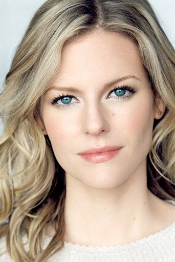 Chelsey Crisp 배우 프로필