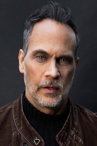 Todd Stashwick 배우 프로필